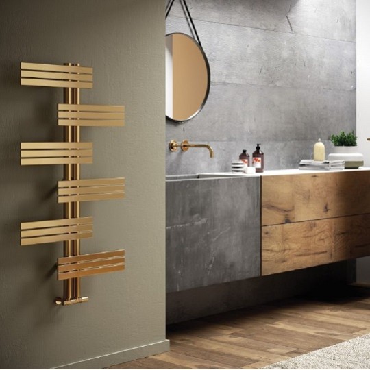 У нас можно заказать полотенцесушители в цвете золото 24 карата